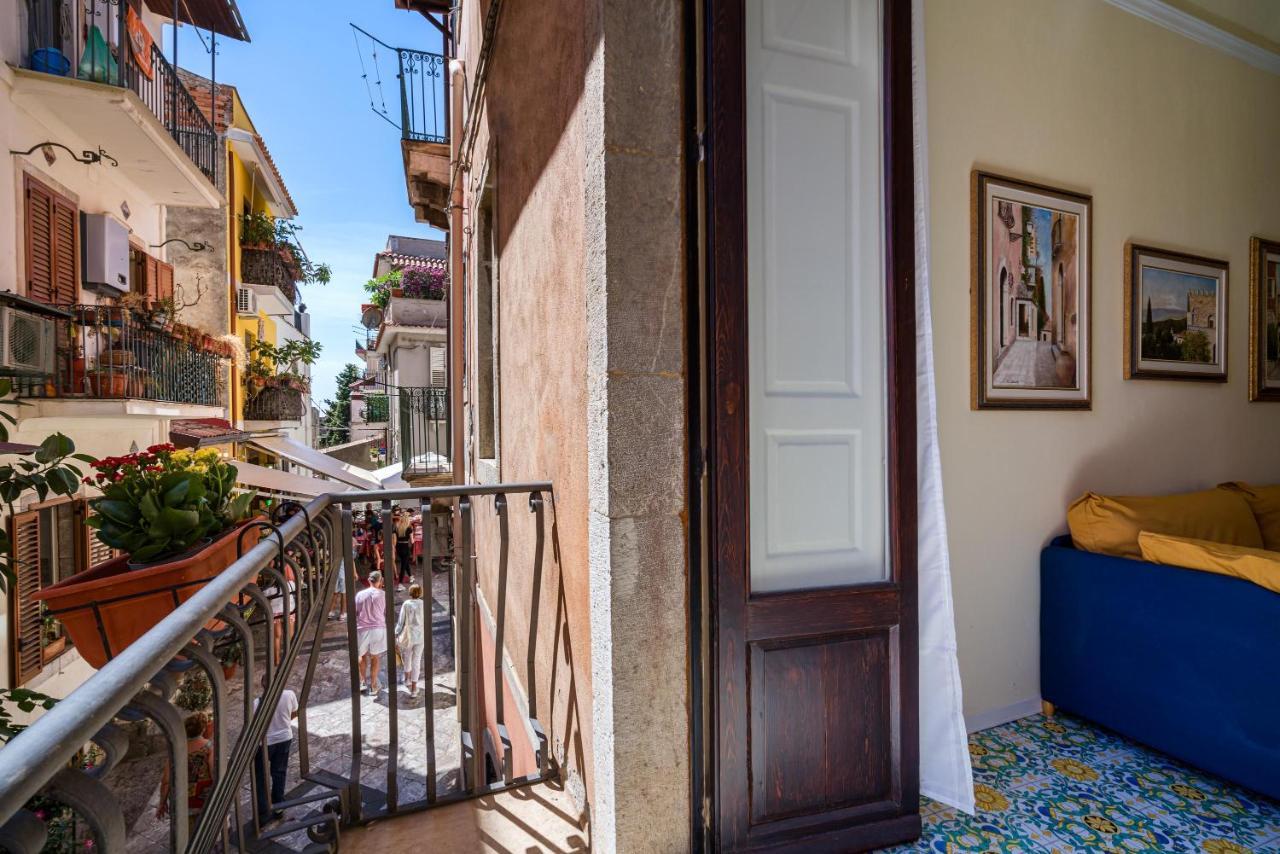 Blondie Taormina Exteriér fotografie